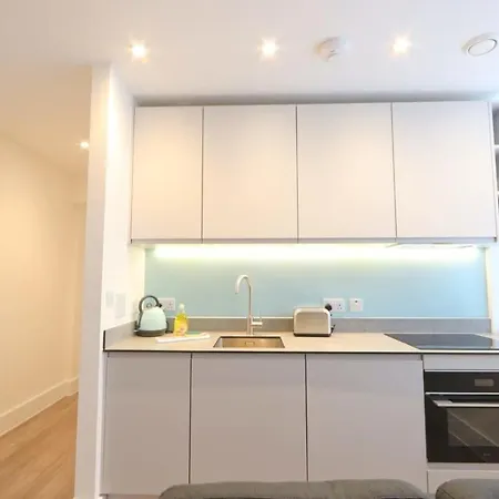 Alliance House 203 Apartament *